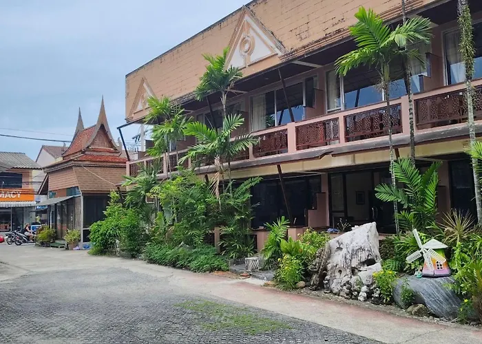 Grand Thai House Resort Lamai